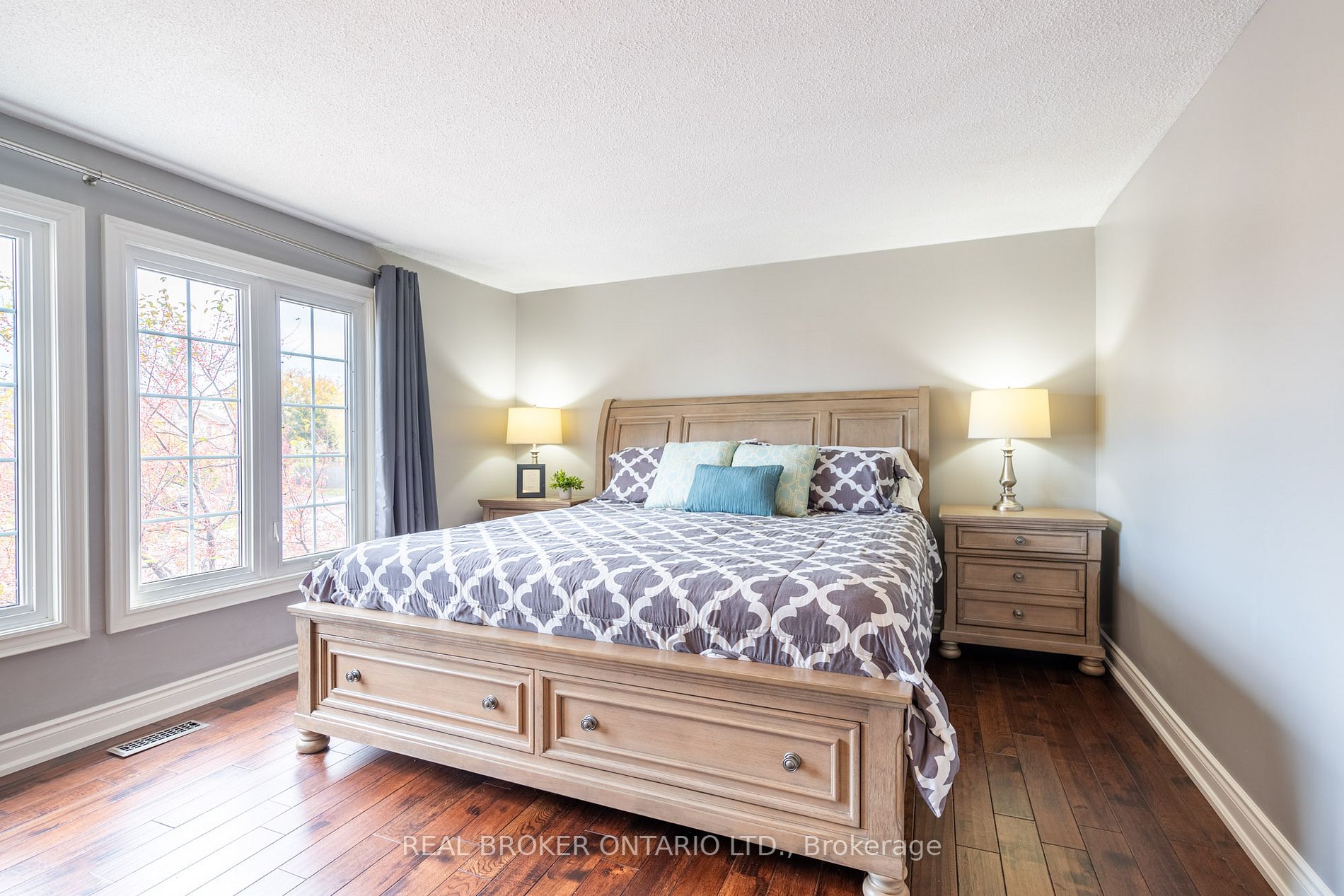 3111 Autumn Hill Crescent