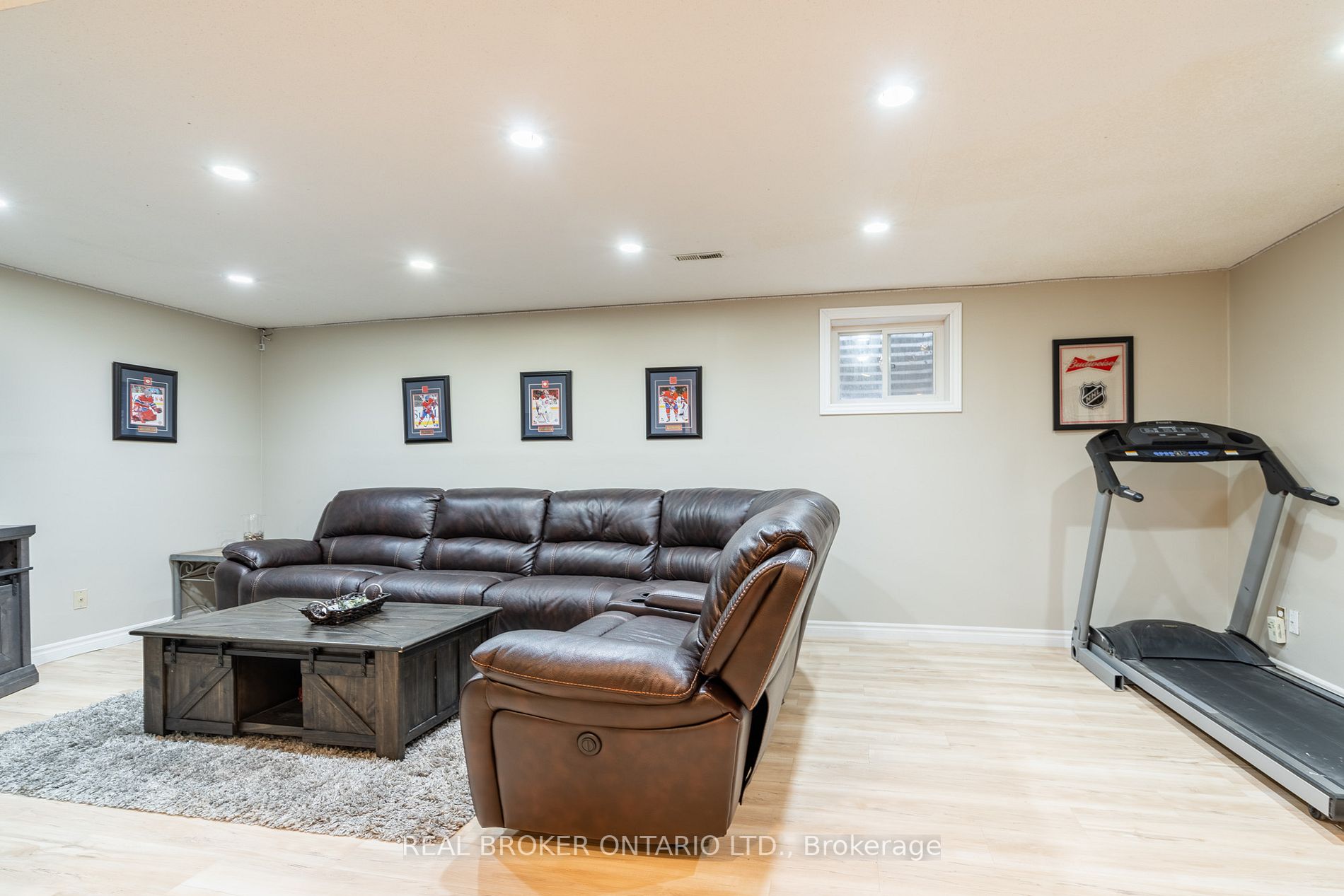 3111 Autumn Hill Crescent