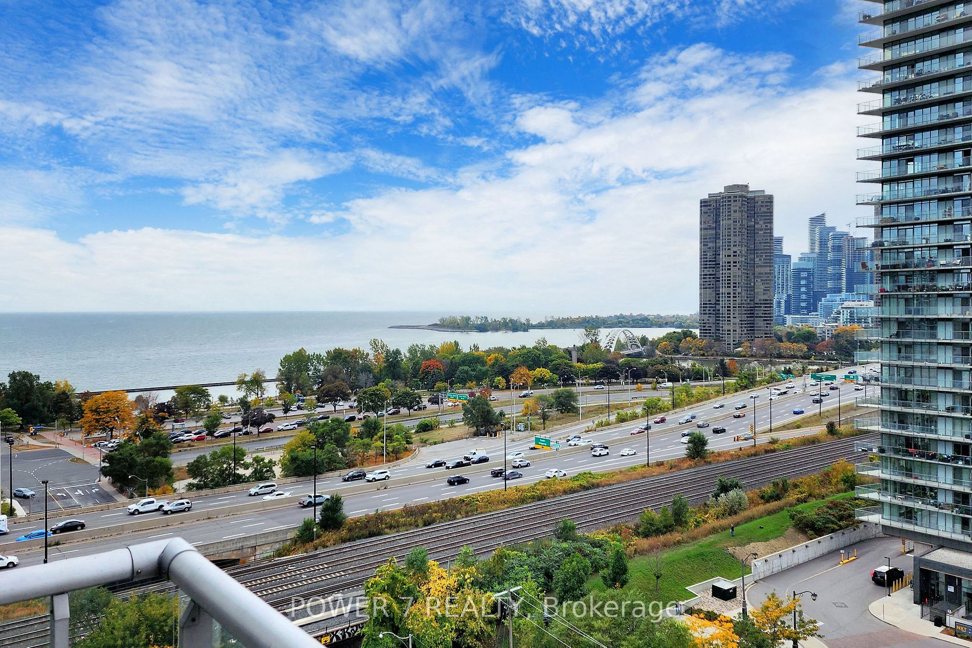 15 Windermere Ave, #1201