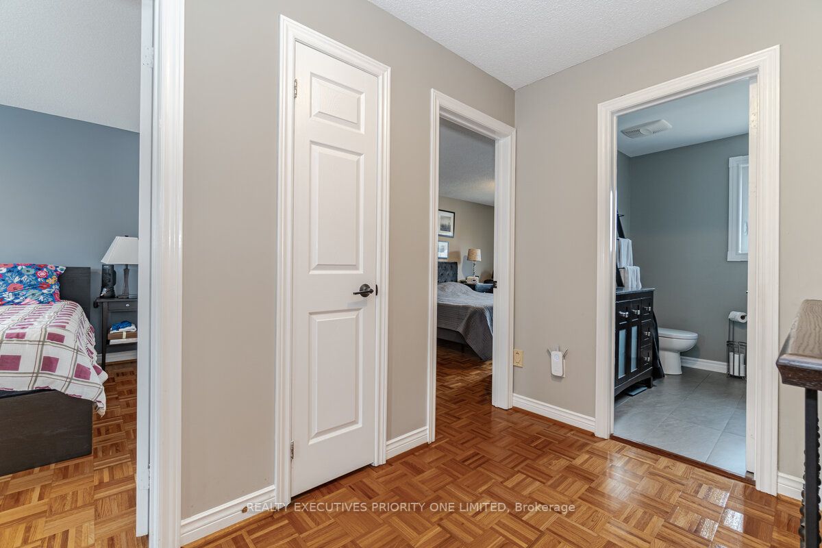 65 Wood Circle