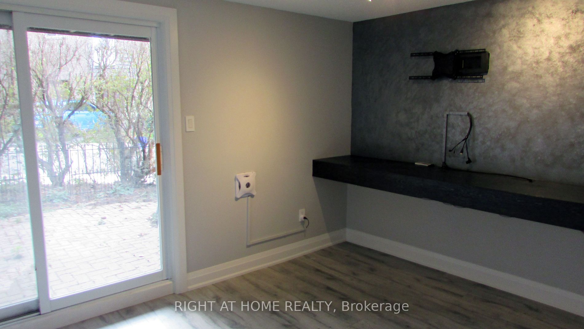661 Childs Dr, #68
