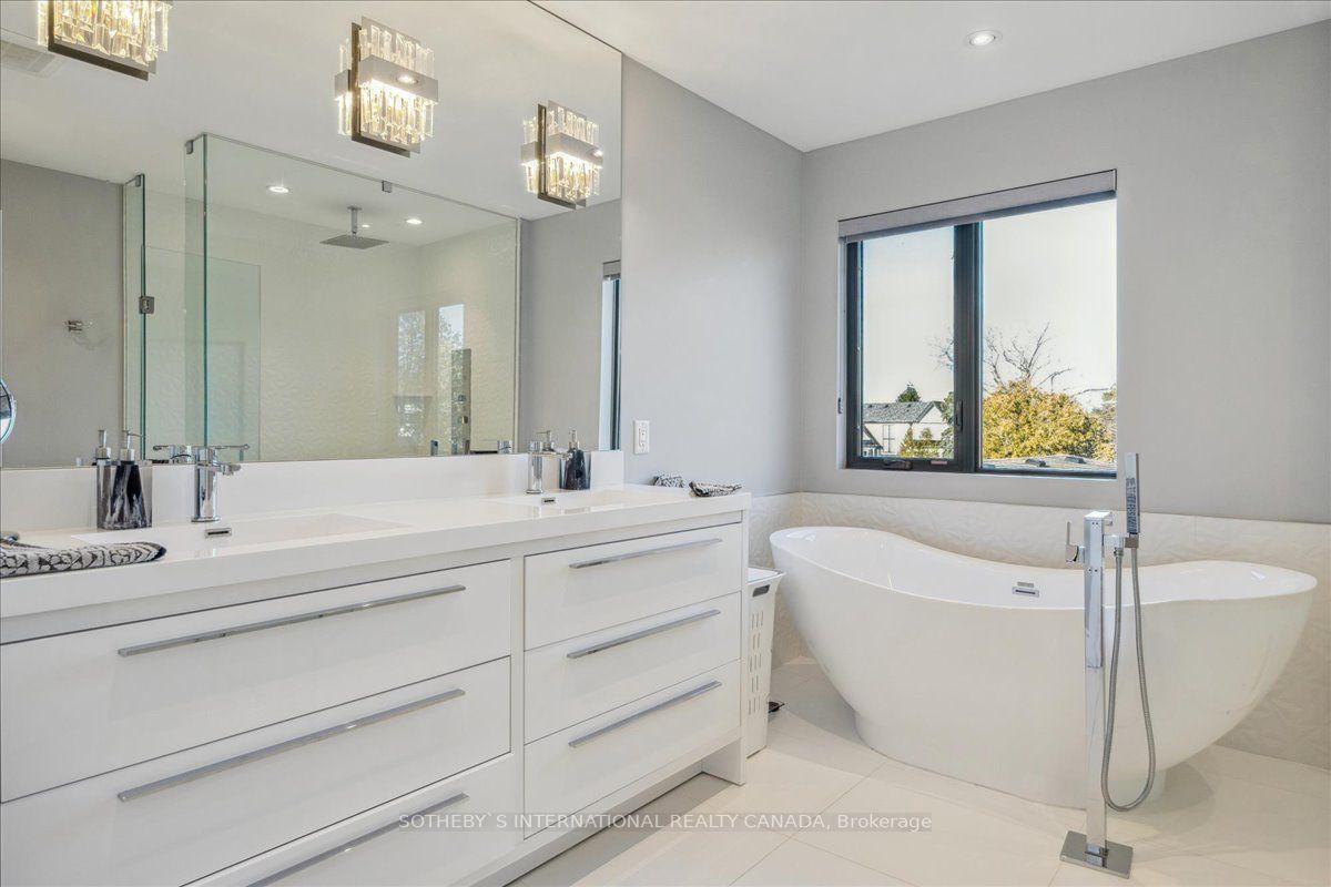 458 Jeanette Dr