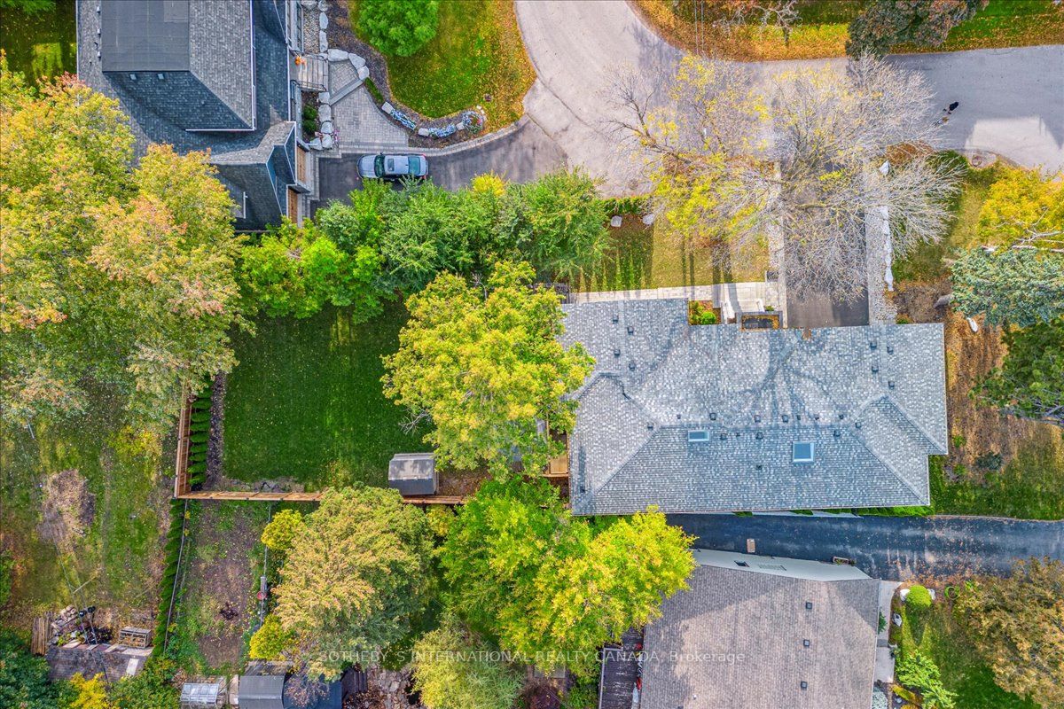 458 Jeanette Dr