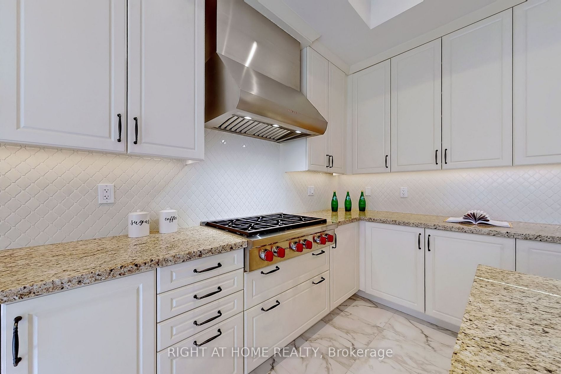 1316 Queens Plate Rd