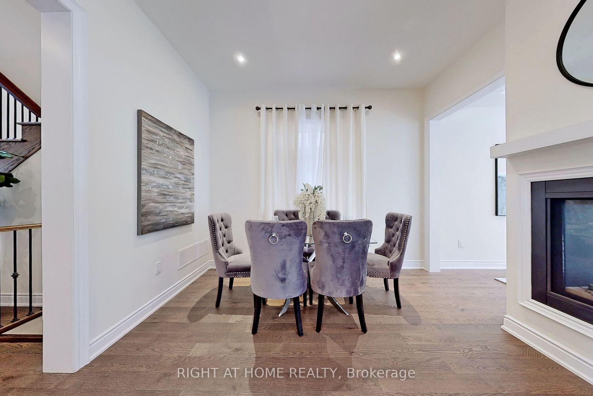 1316 Queens Plate Rd