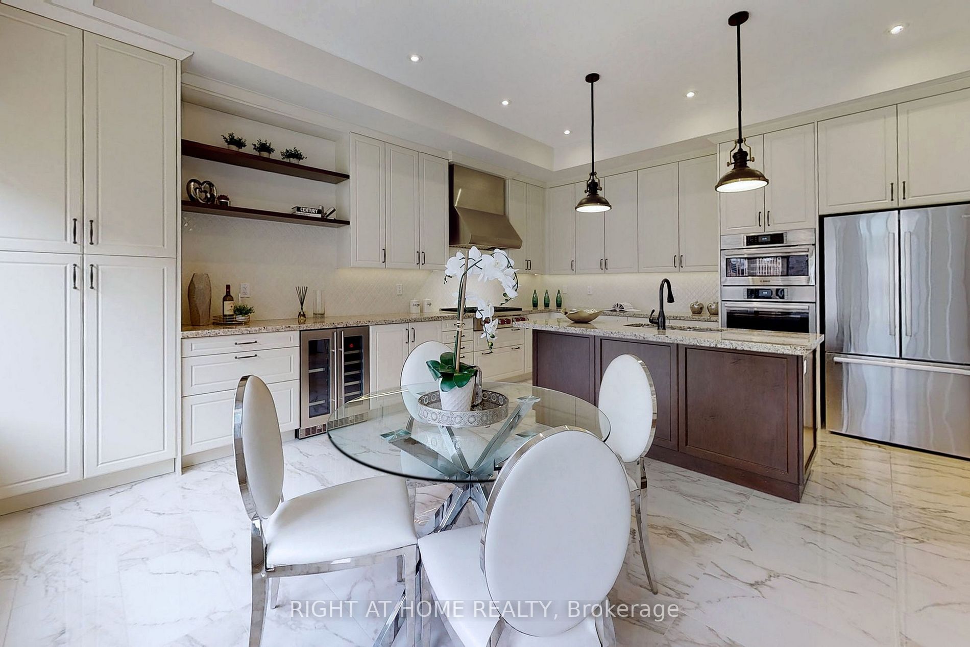 1316 Queens Plate Rd