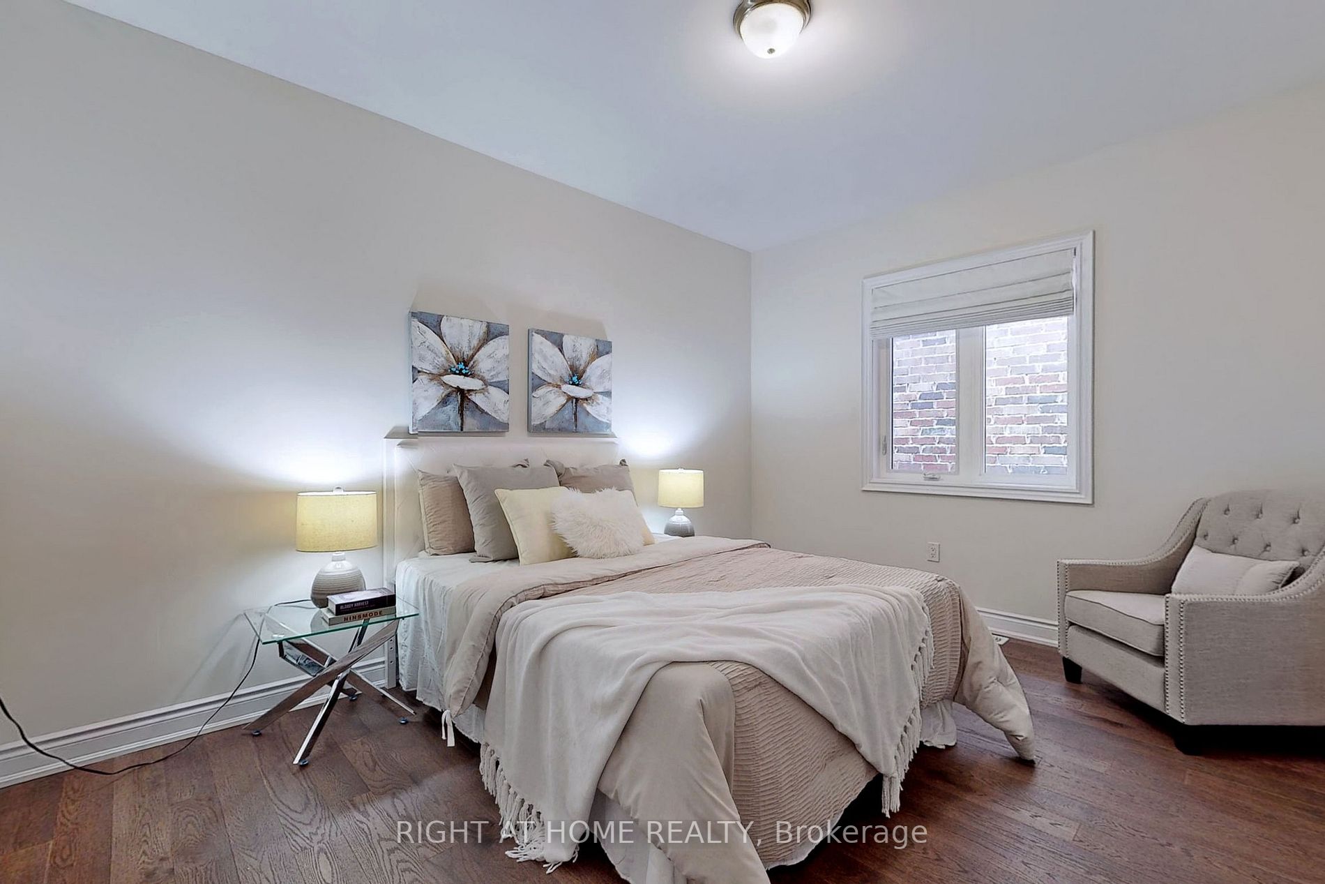 1316 Queens Plate Rd