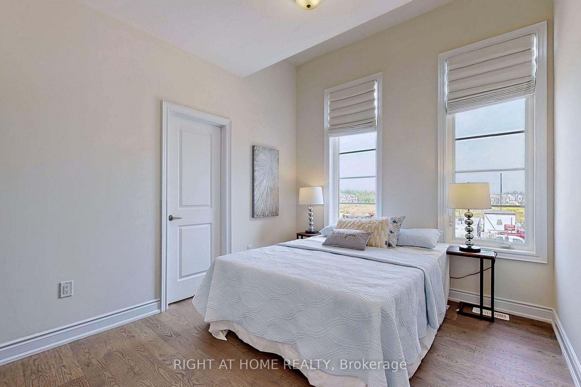 1316 Queens Plate Rd