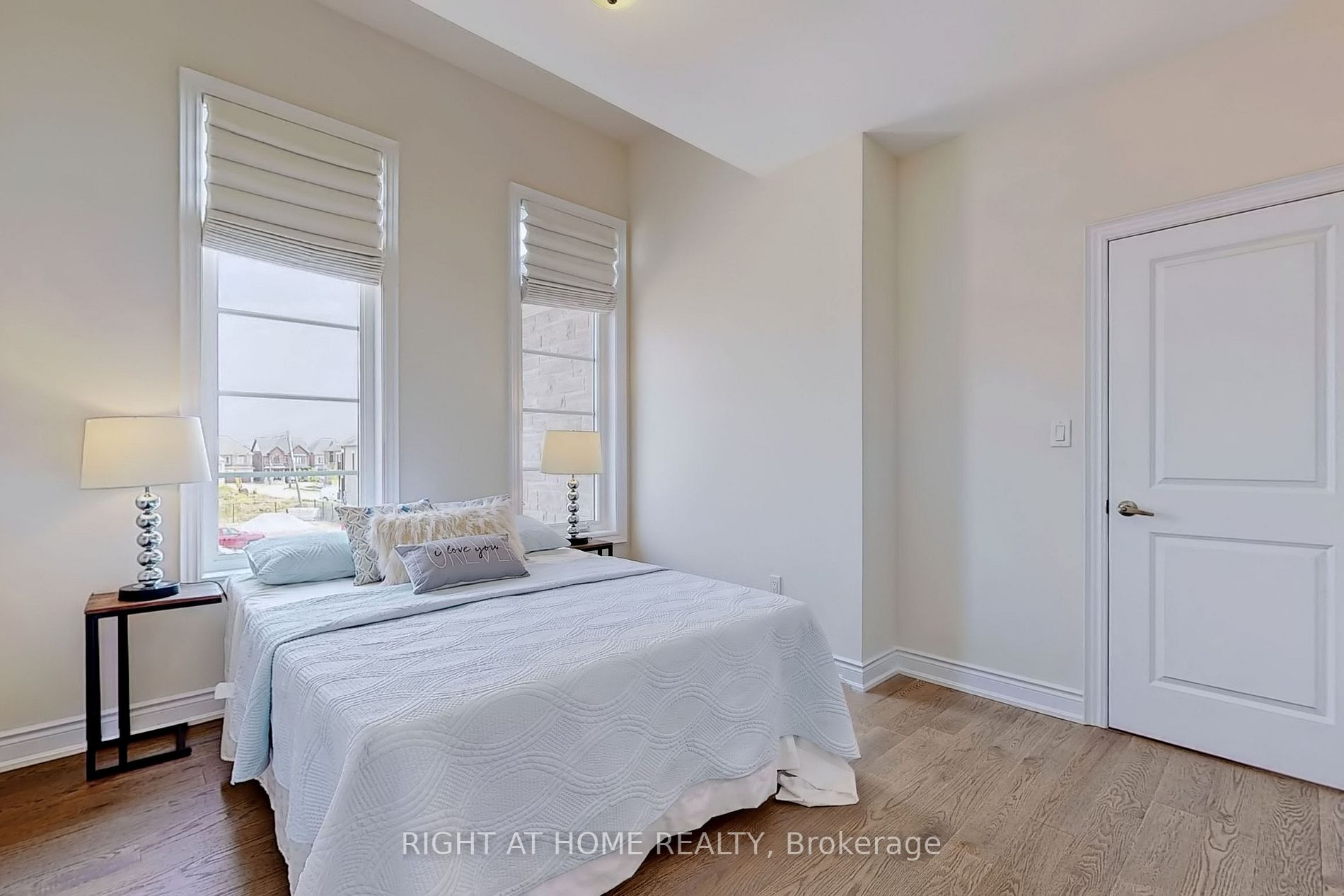 1316 Queens Plate Rd