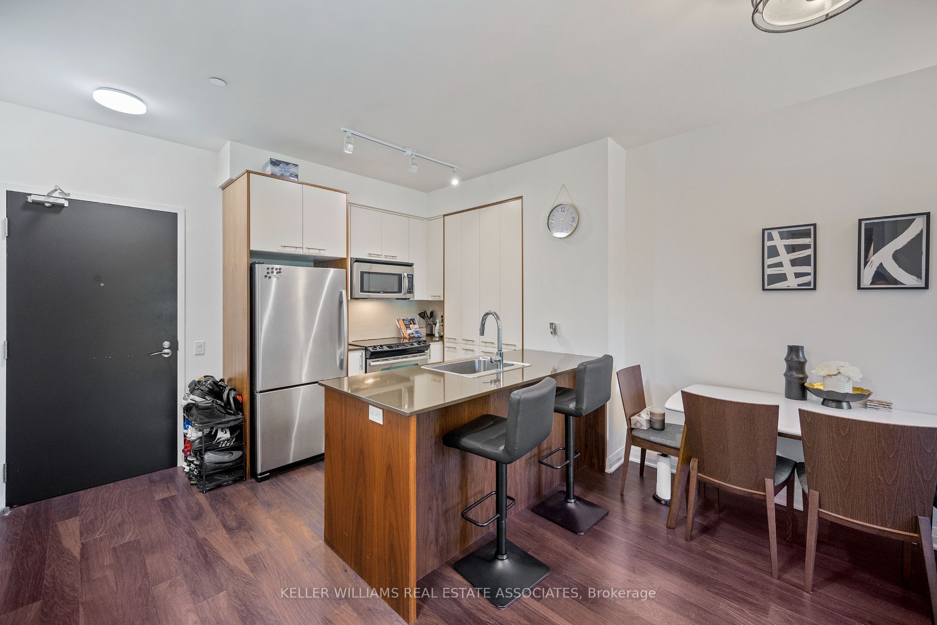 1 Valhalla Inn Rd, #107