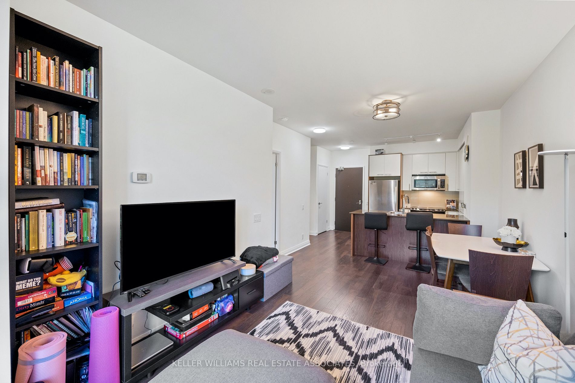 1 Valhalla Inn Rd, #107