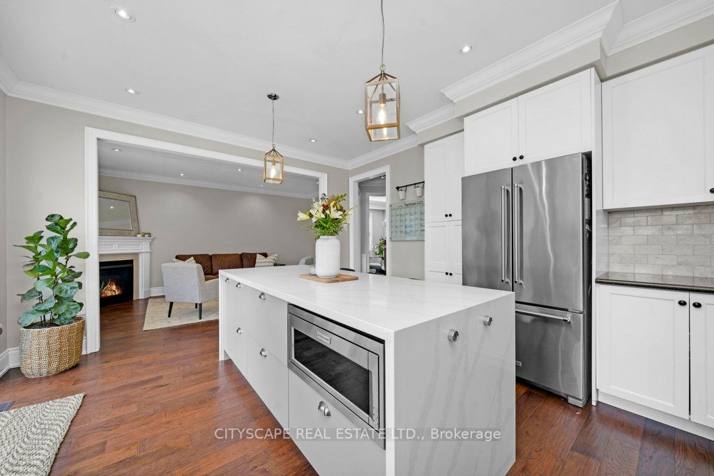 50 Brookwater Cres