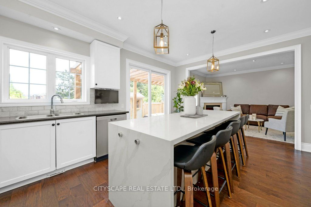 50 Brookwater Cres