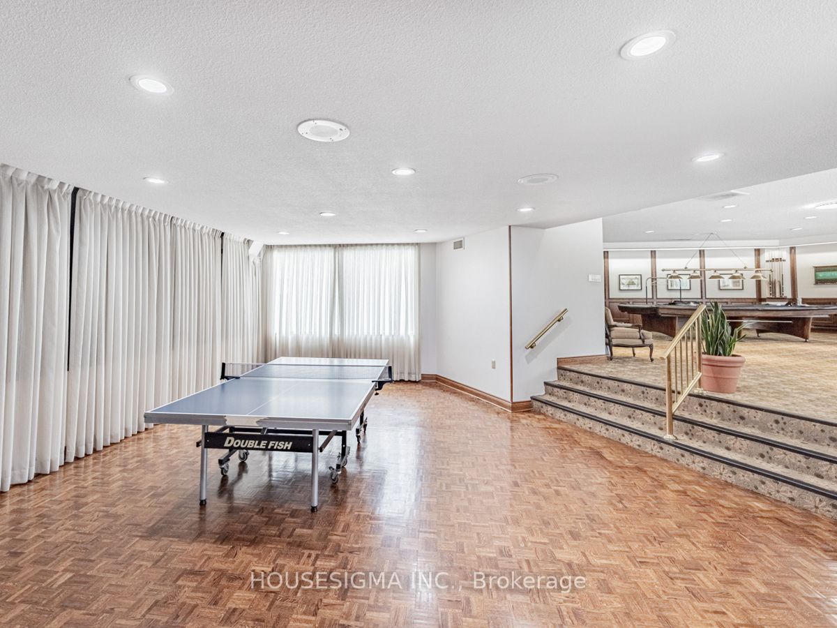 300 Mill Rd, #Ph40