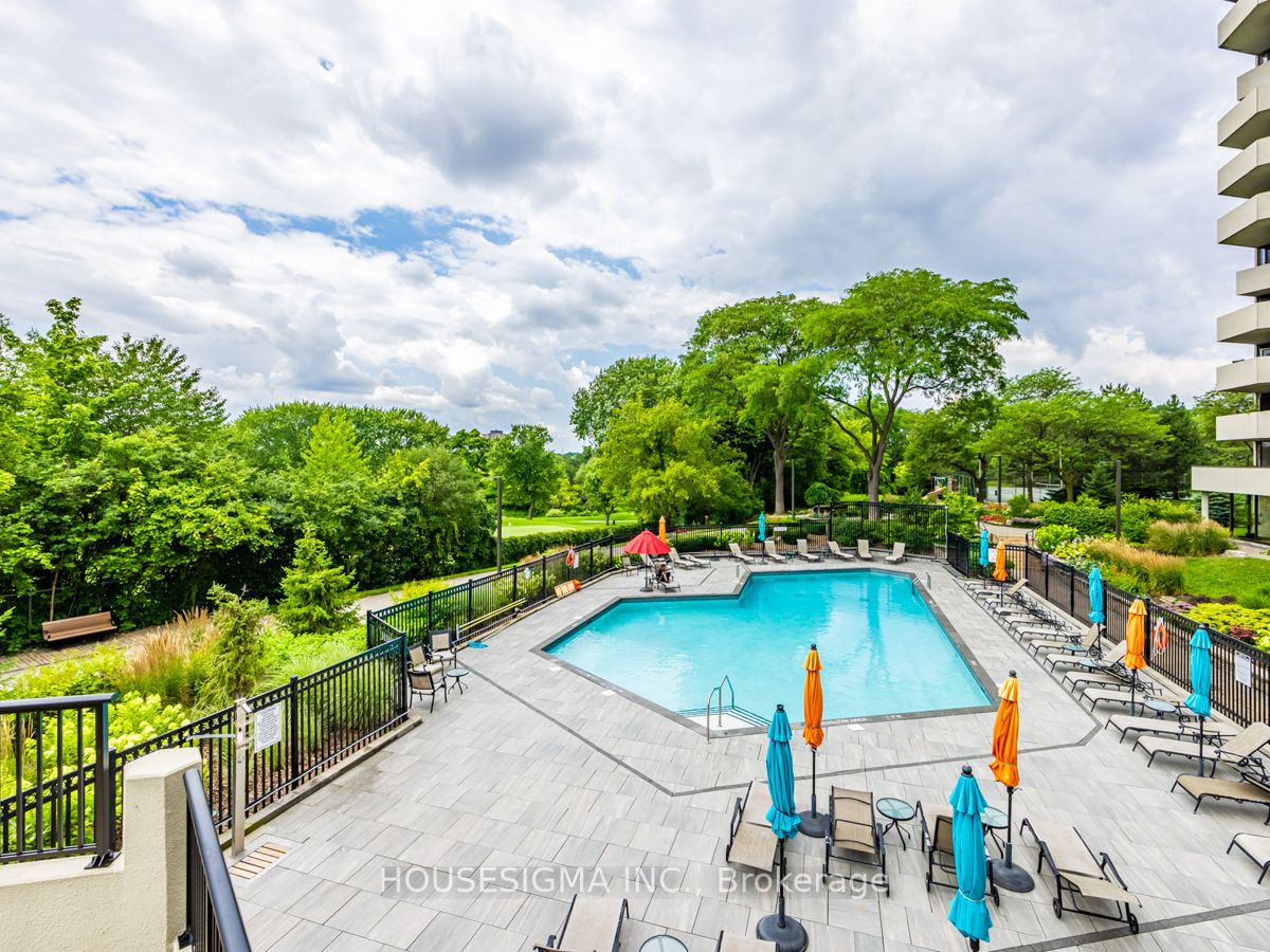 300 Mill Rd, #Ph40