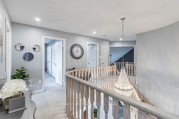 43 Gooderham Dr