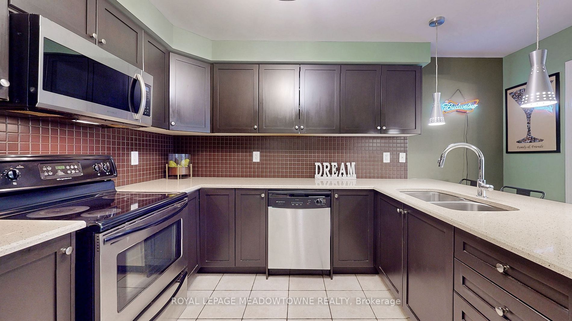 257 Wetenhall Landing
