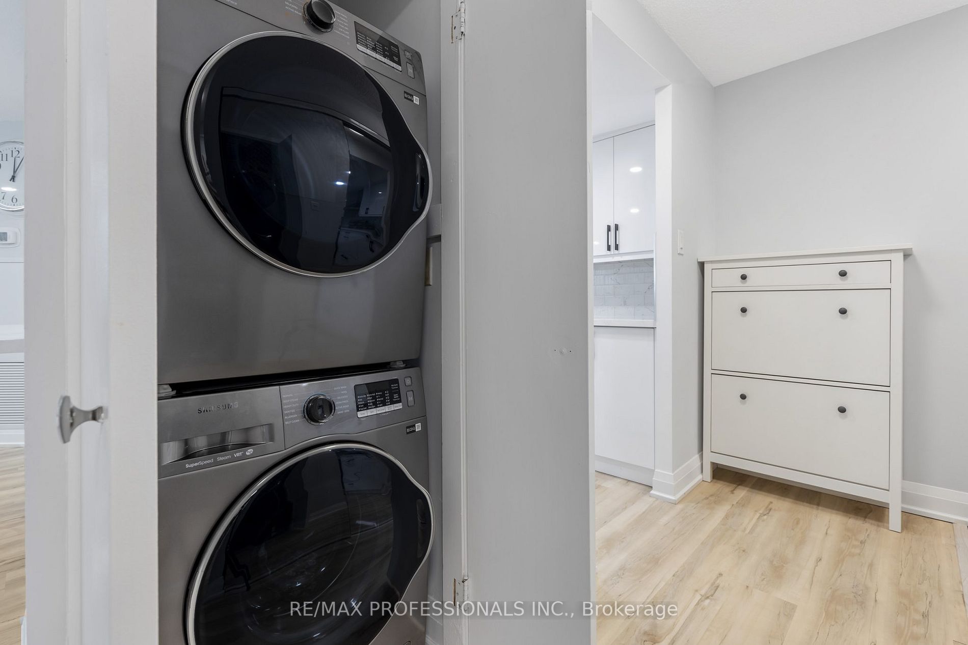 2091 Hurontario St, #108