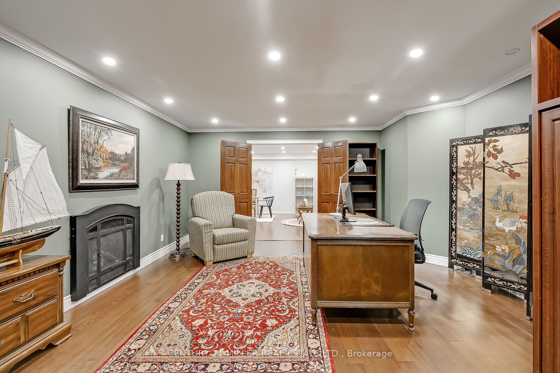 35 Cameo St