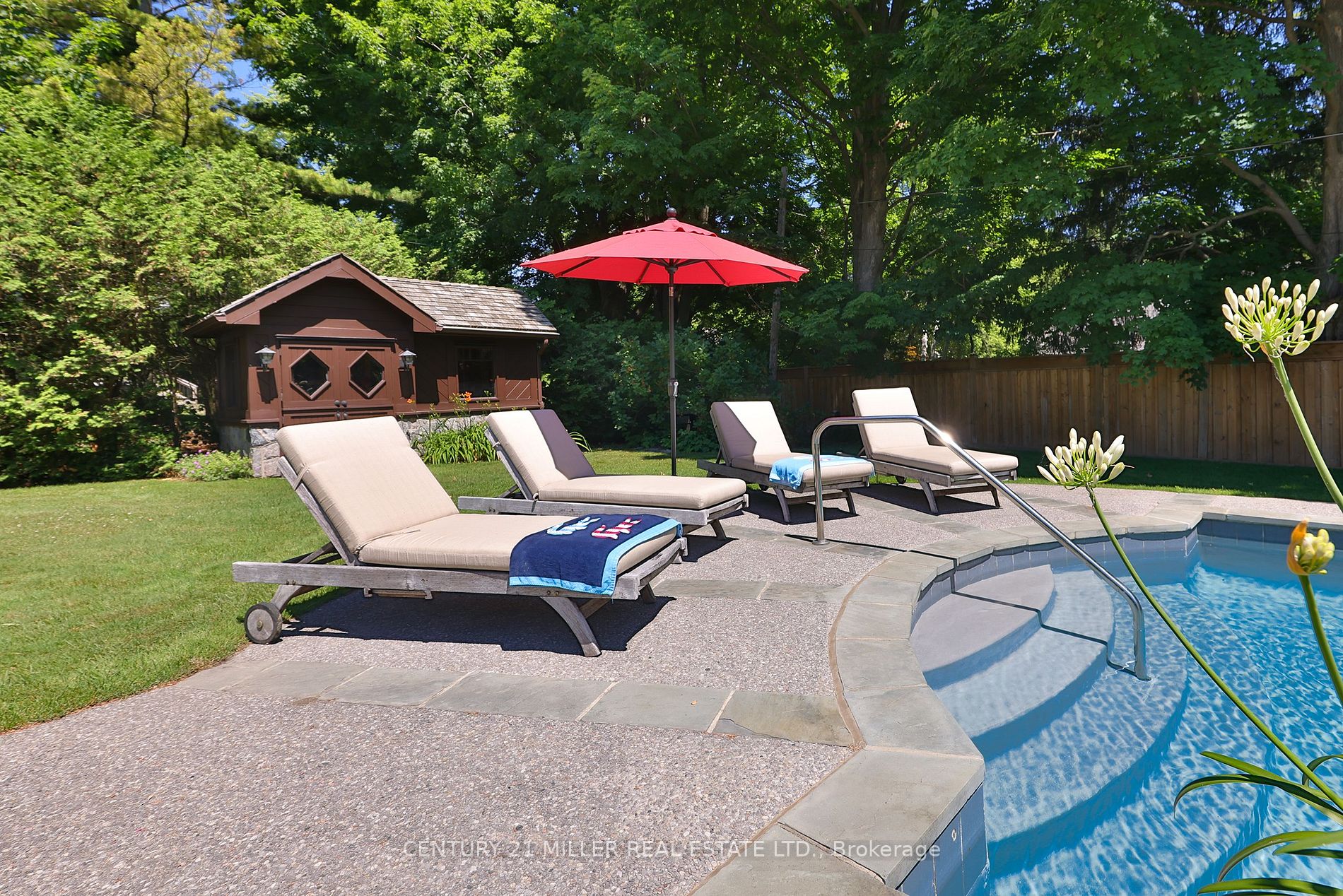 35 Cameo St