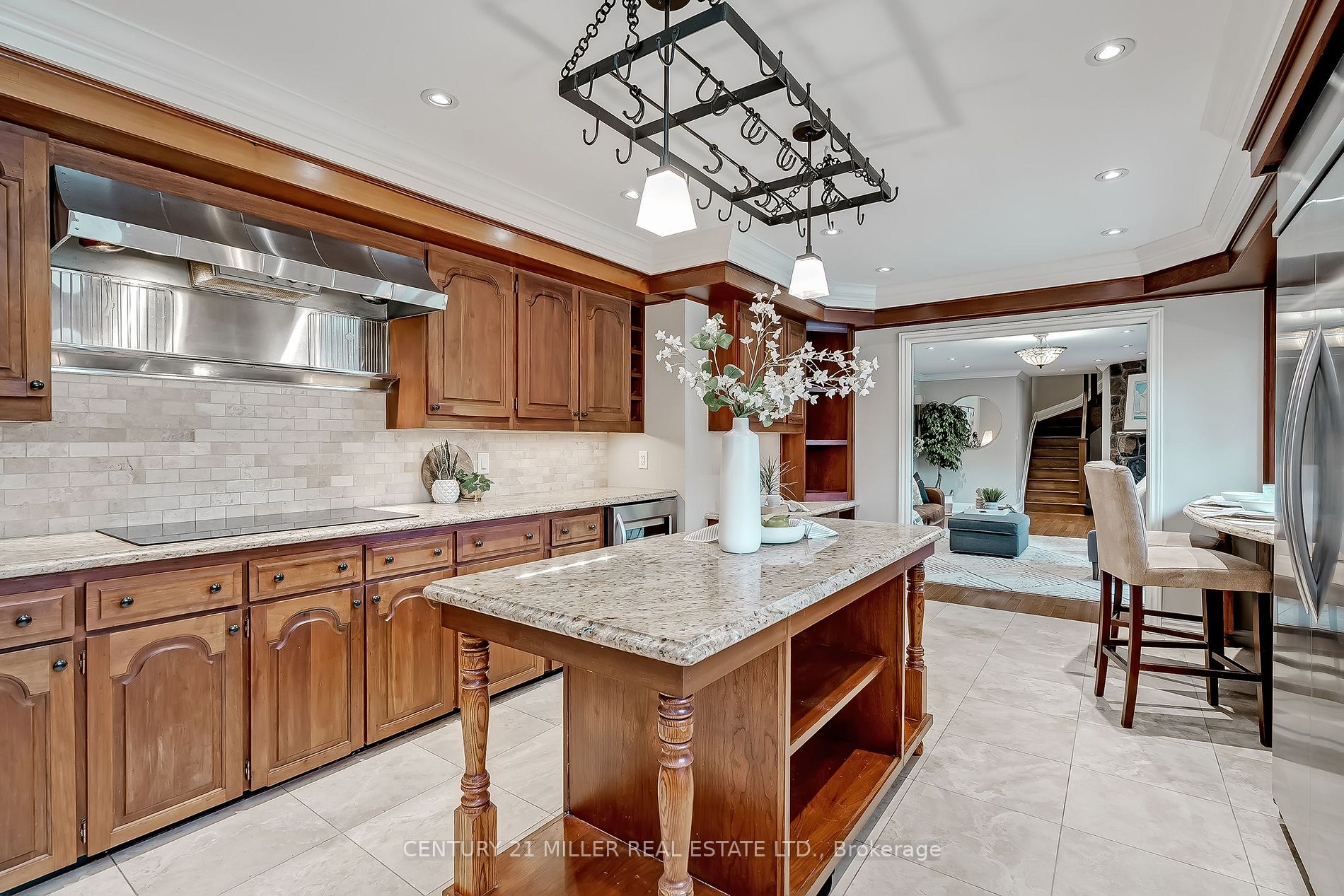 35 Cameo St