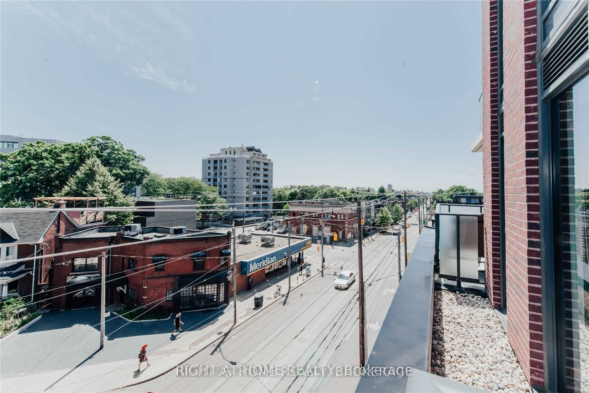 430 Roncesvalles Ave, #406