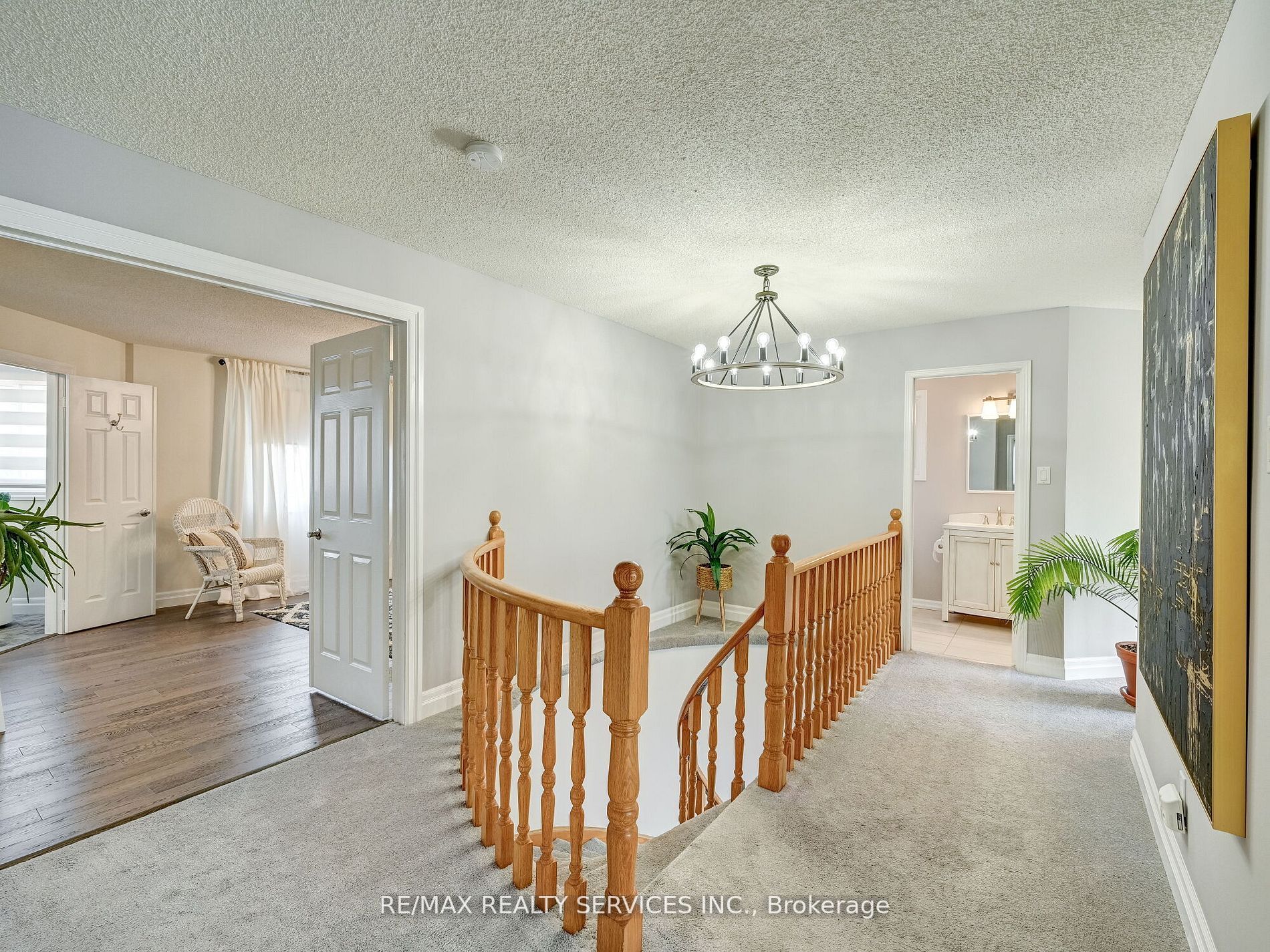 44 Sapphire Cres