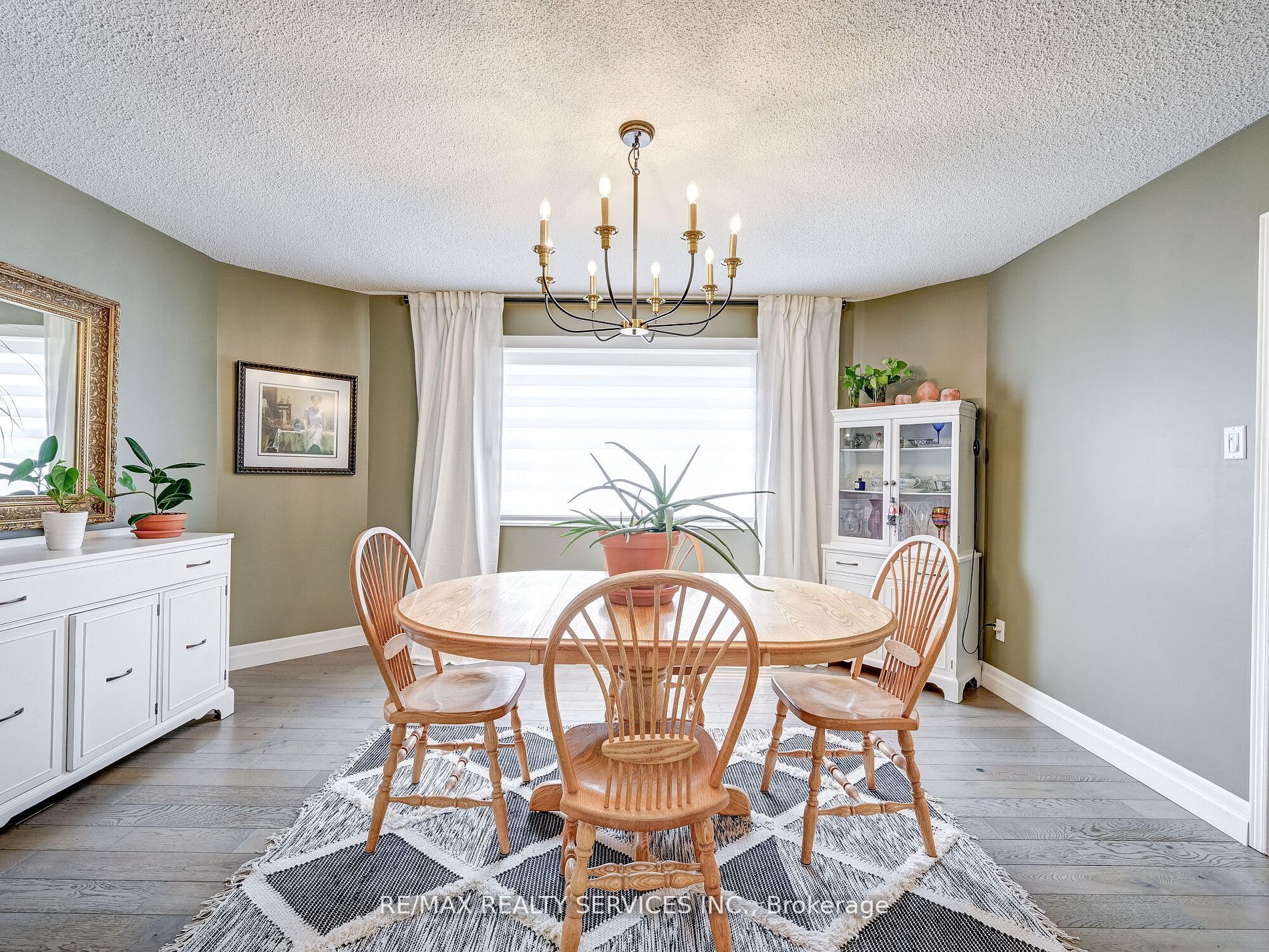 44 Sapphire Cres