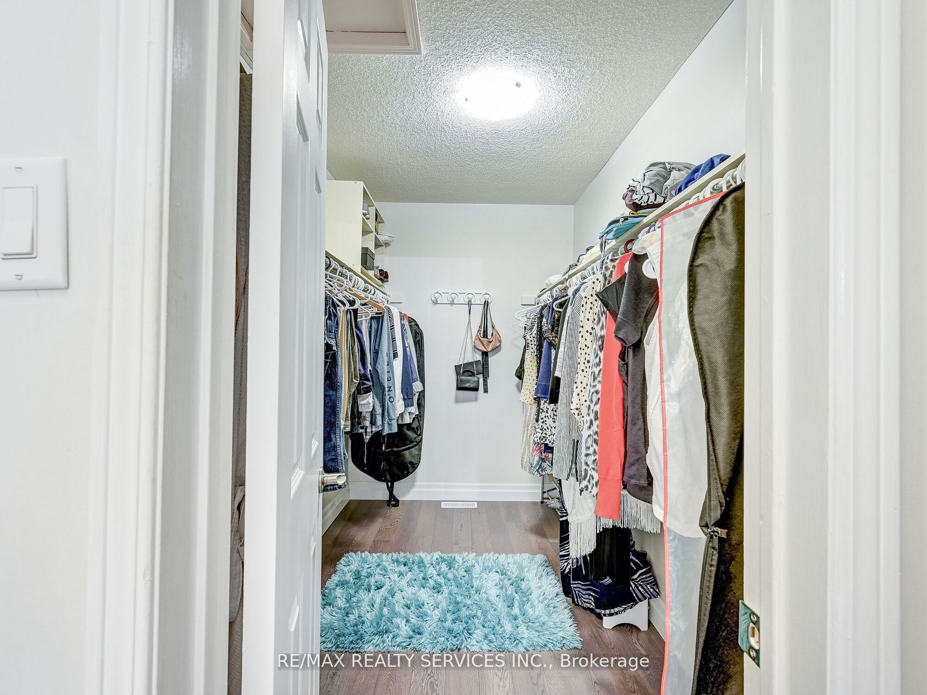 44 Sapphire Cres