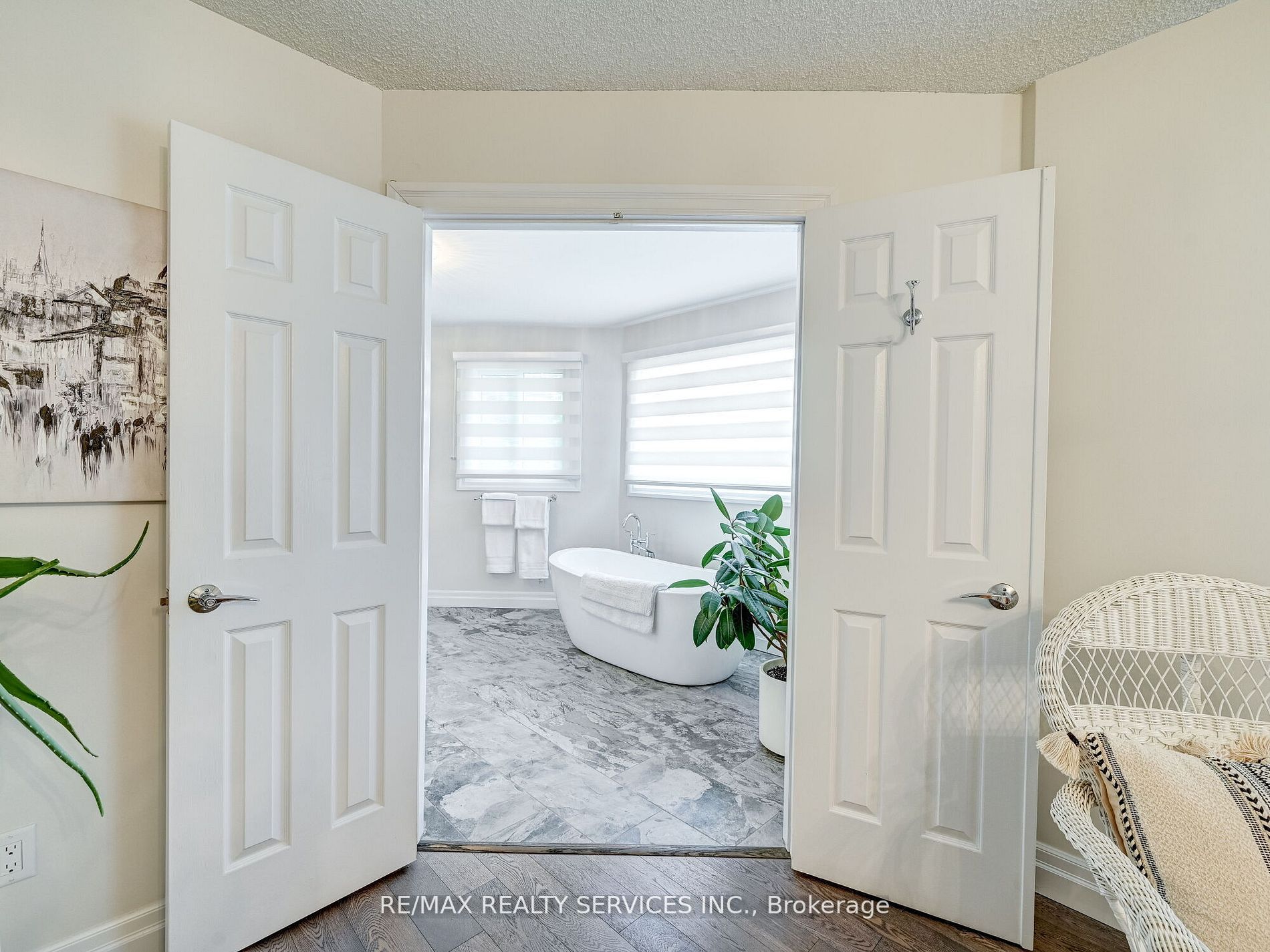 44 Sapphire Cres