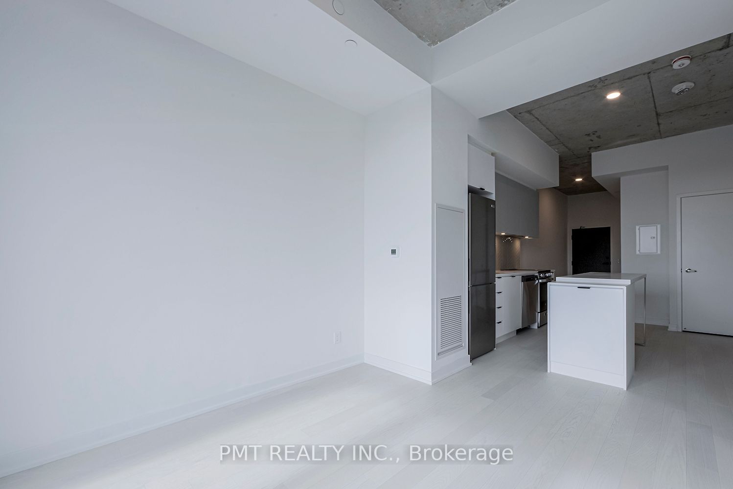 57 Brock Ave, #501