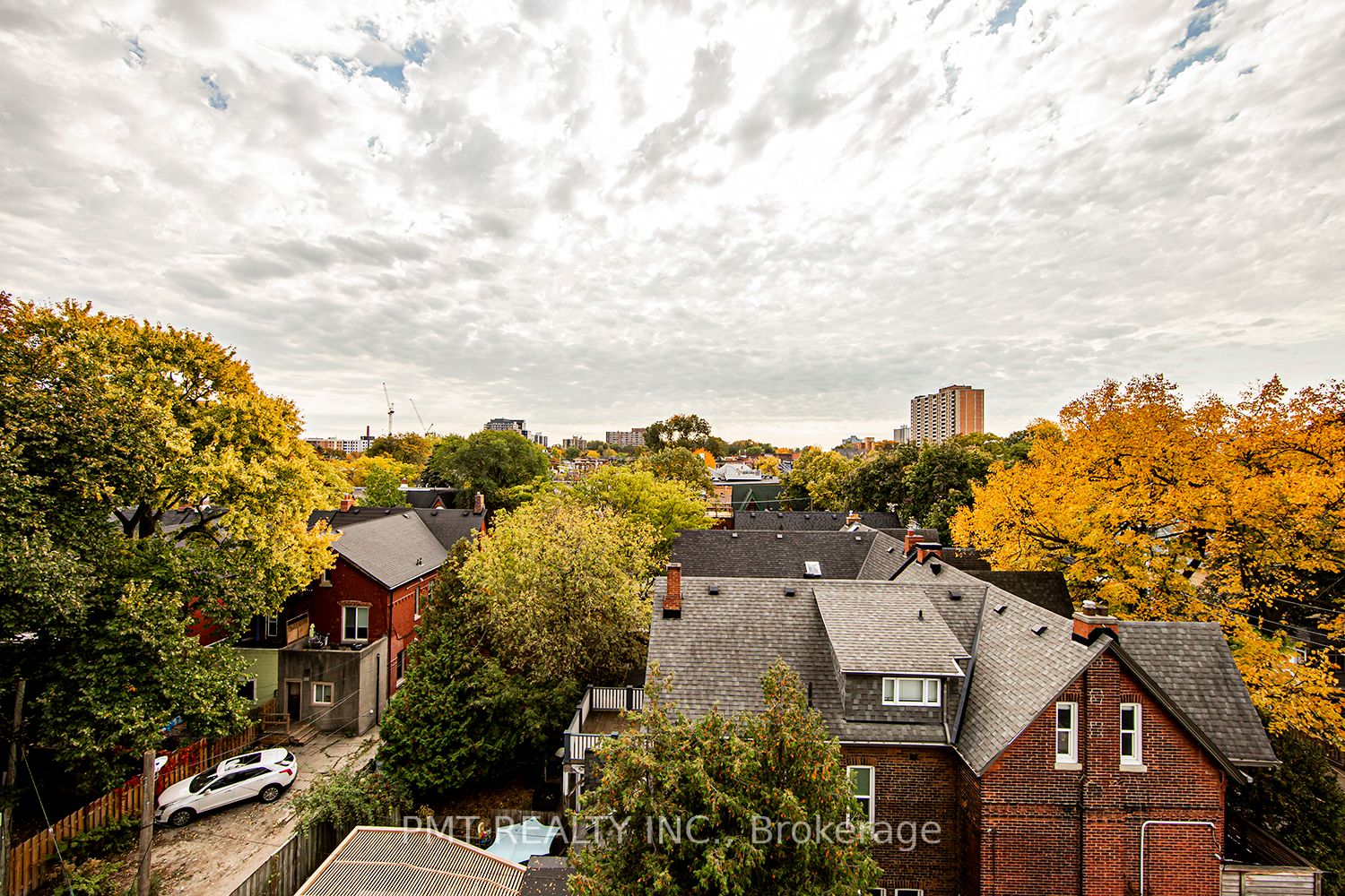 57 Brock Ave, #501