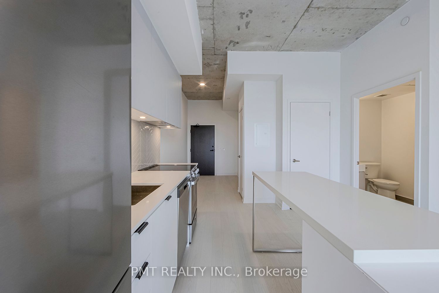 57 Brock Ave, #501