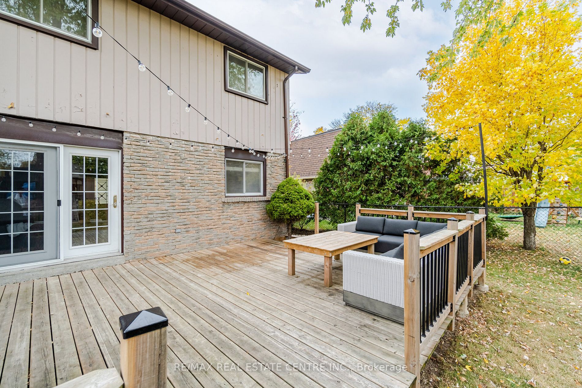 2876 Oslo Cres