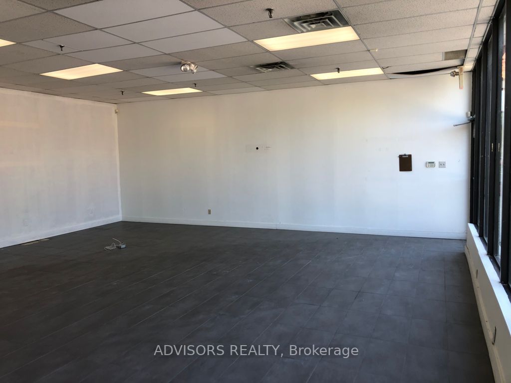 1100 Burnhamthorpe Rd W, #13