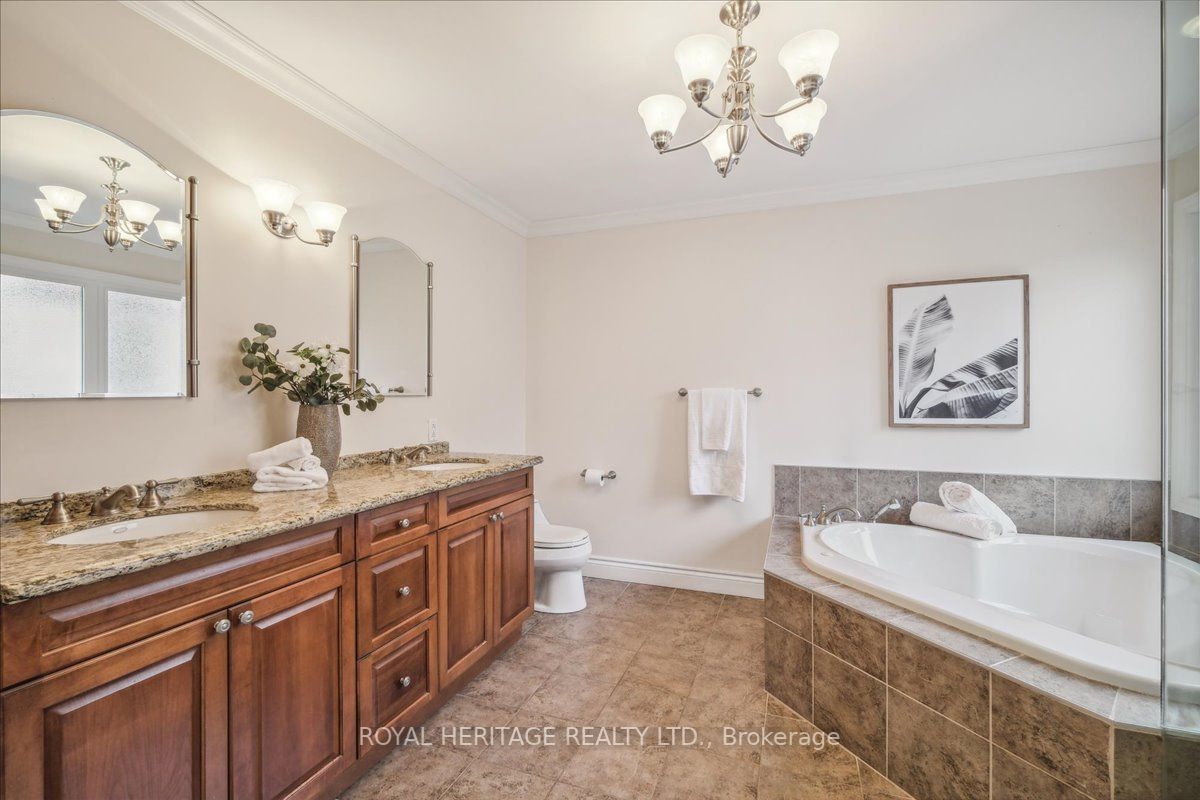 1772 Poets Walk