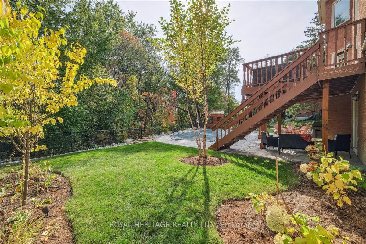 1772 Poets Walk