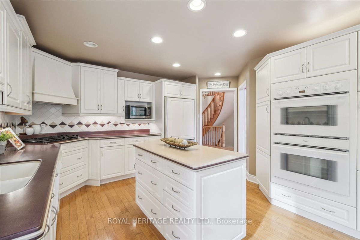 1772 Poets Walk