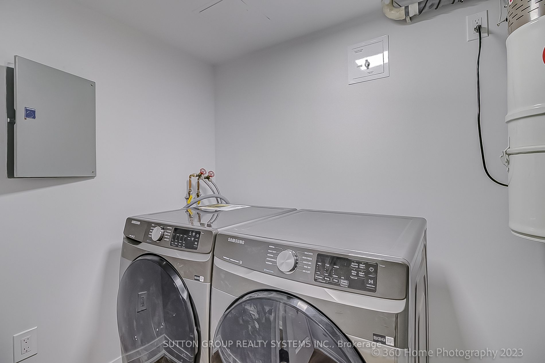 1271 Walden Circ, #1106