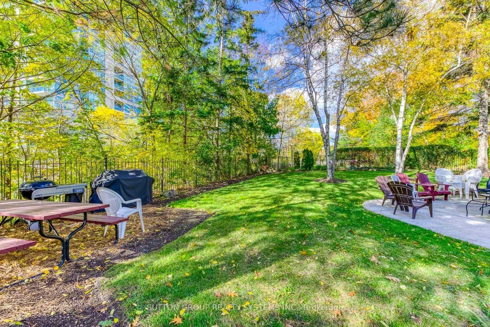 1271 Walden Circ, #1106