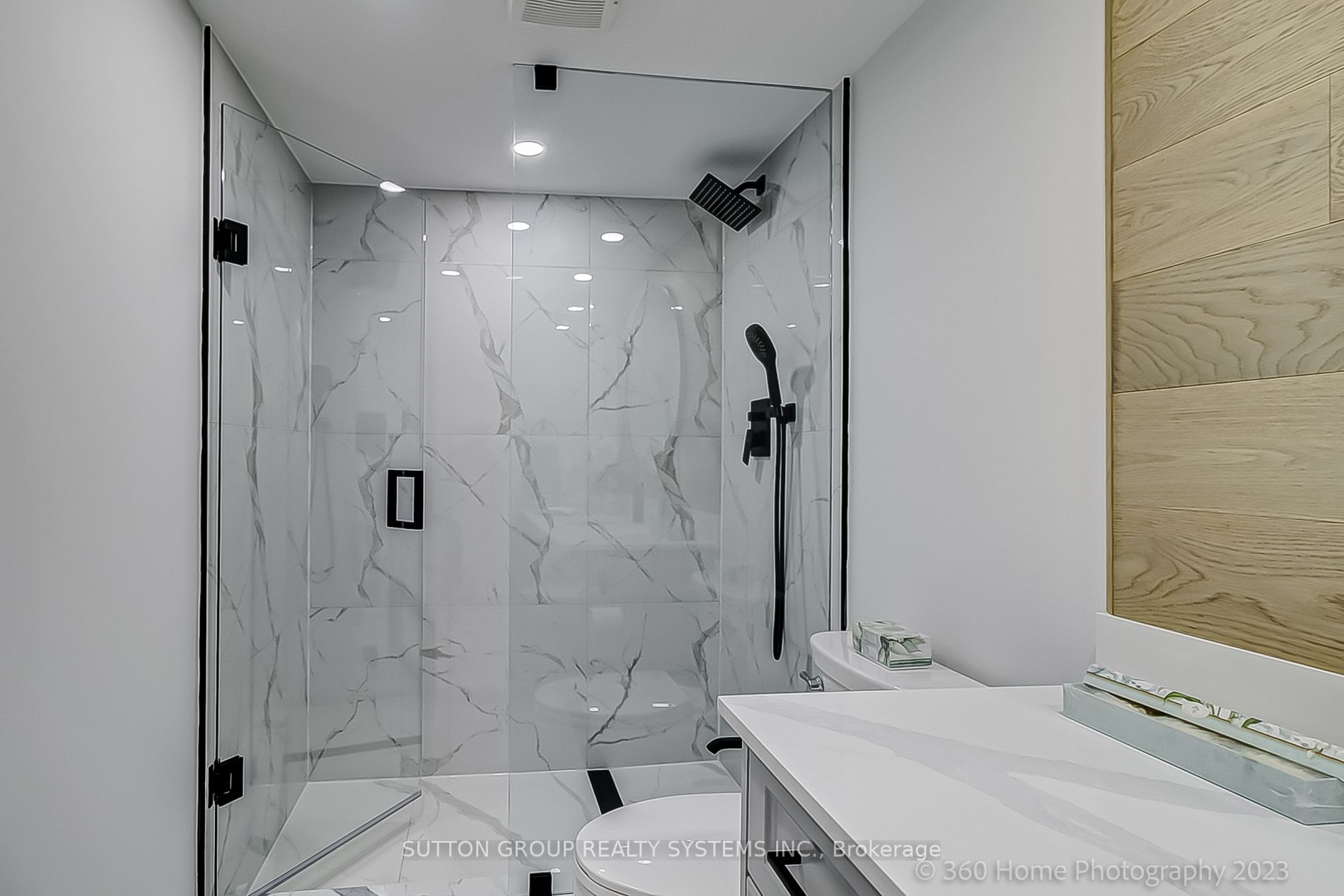 1271 Walden Circ, #1106