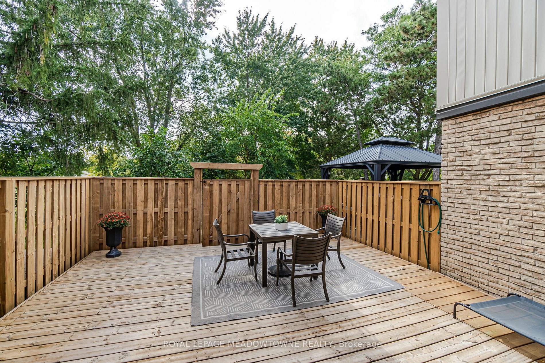 667 Woodward Avenue, #82