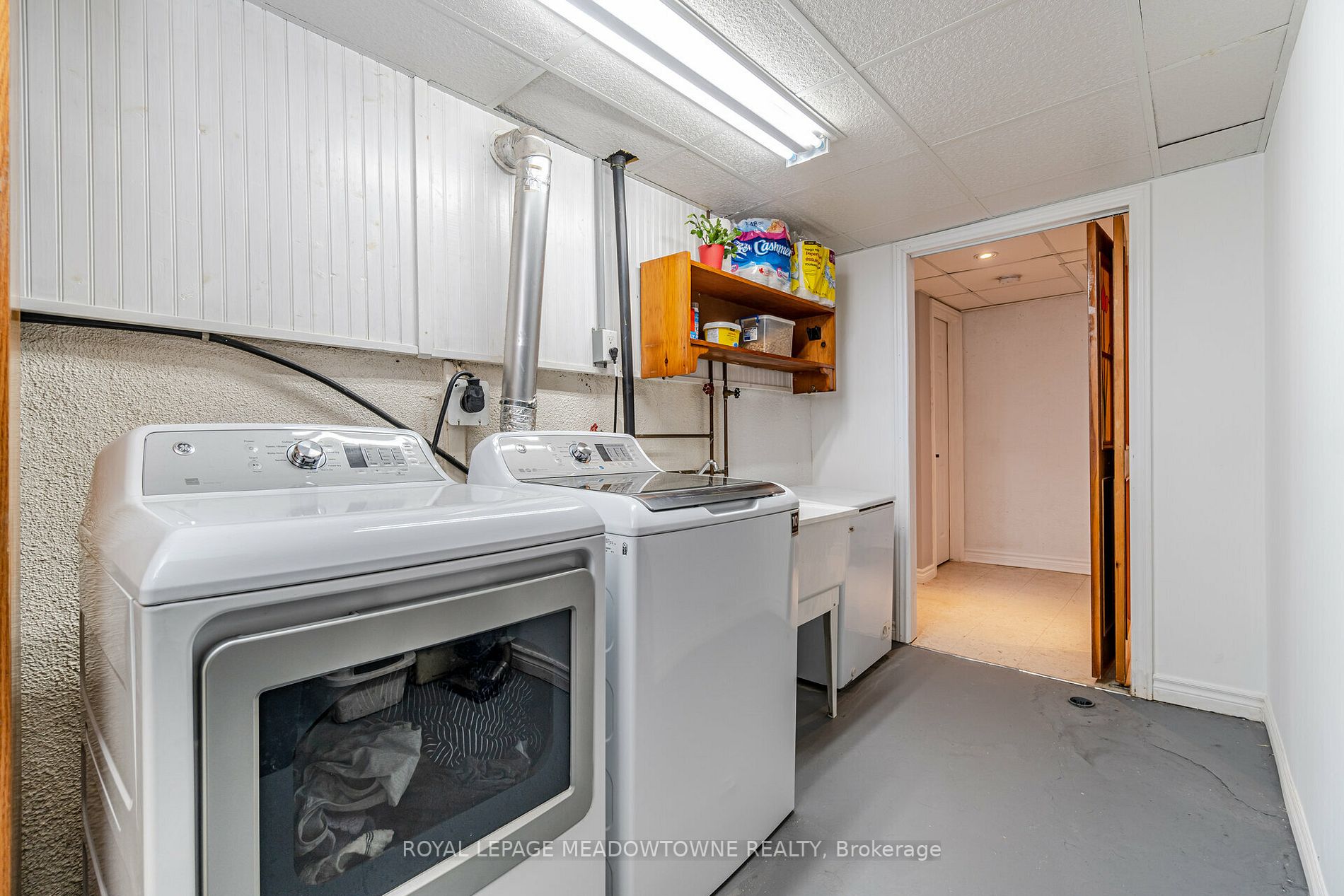 667 Woodward Avenue, #82