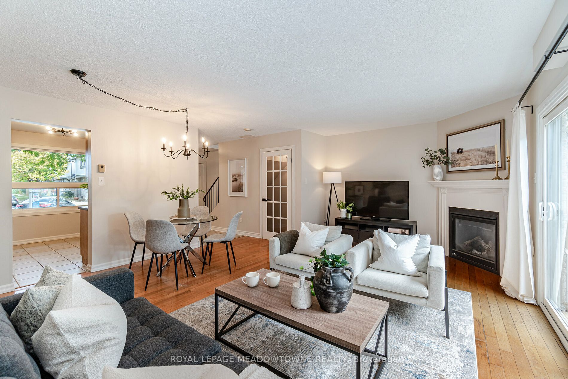 667 Woodward Avenue, #82