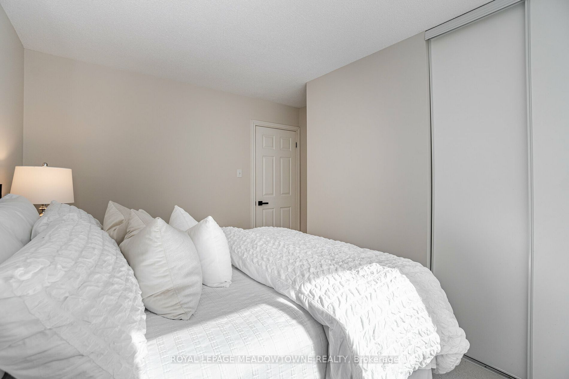 667 Woodward Avenue, #82