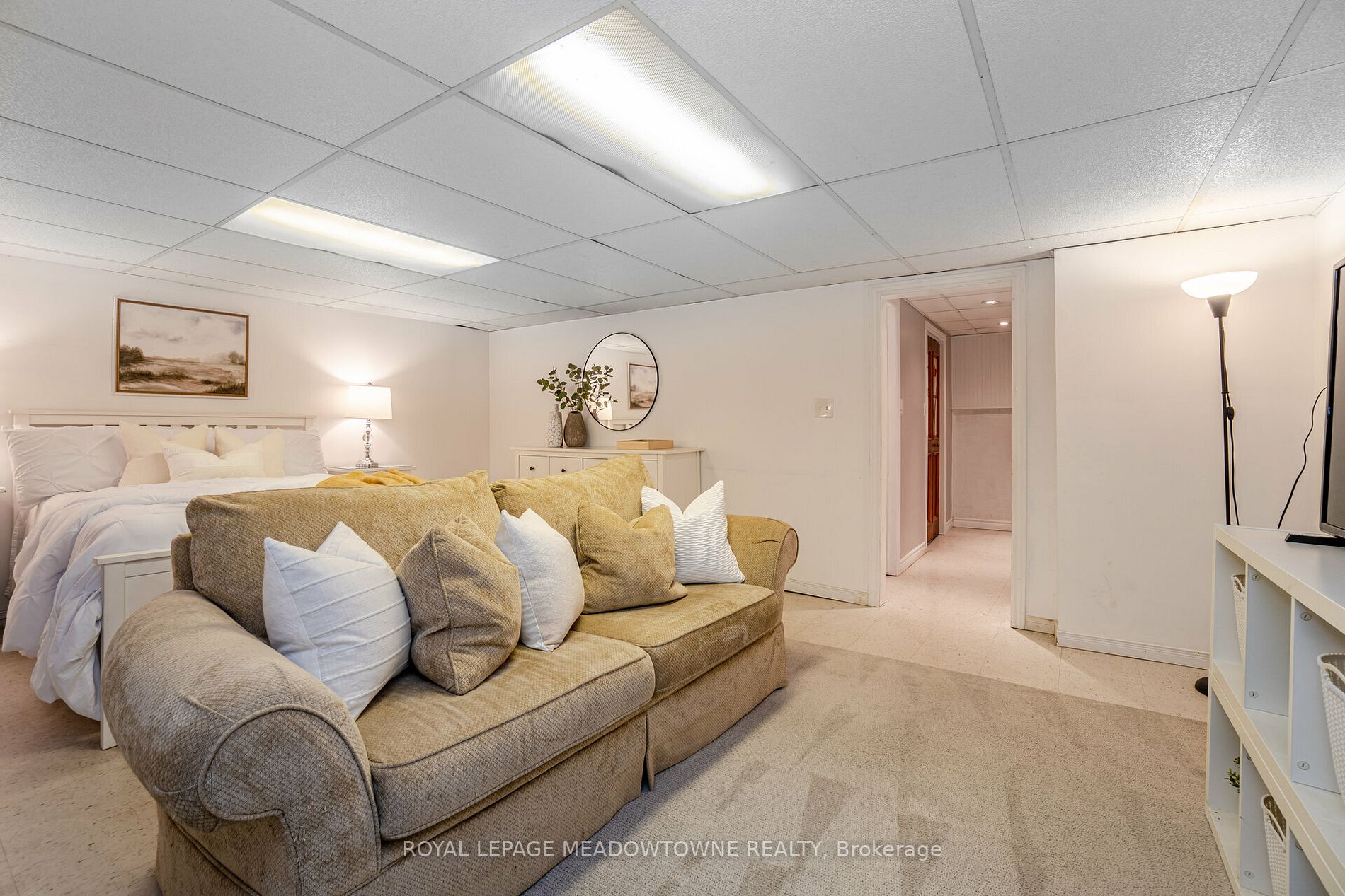667 Woodward Avenue, #82