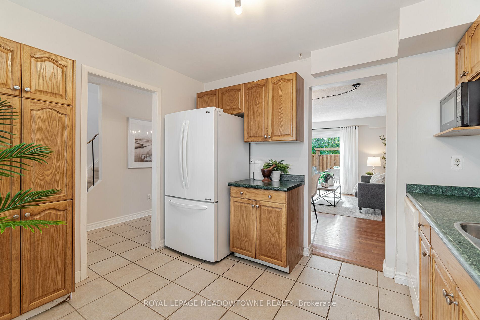 667 Woodward Avenue, #82