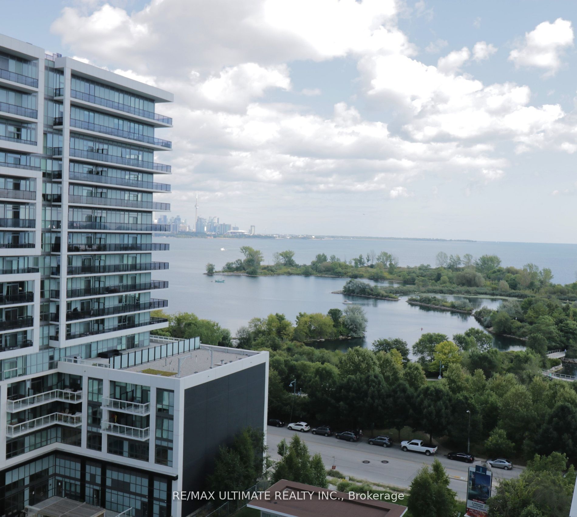 33 Shore Breeze Drive, #1008