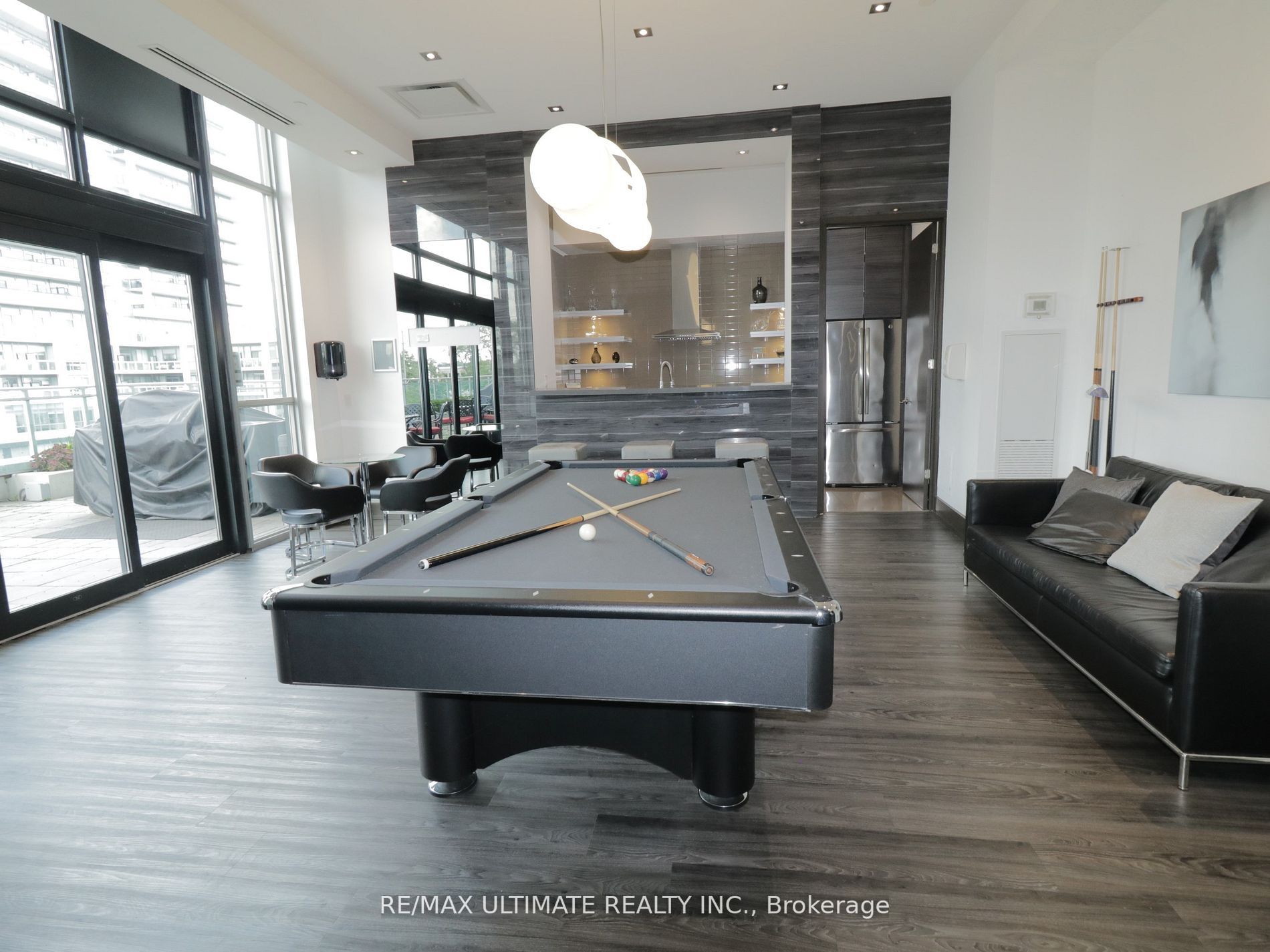 33 Shore Breeze Drive, #1008
