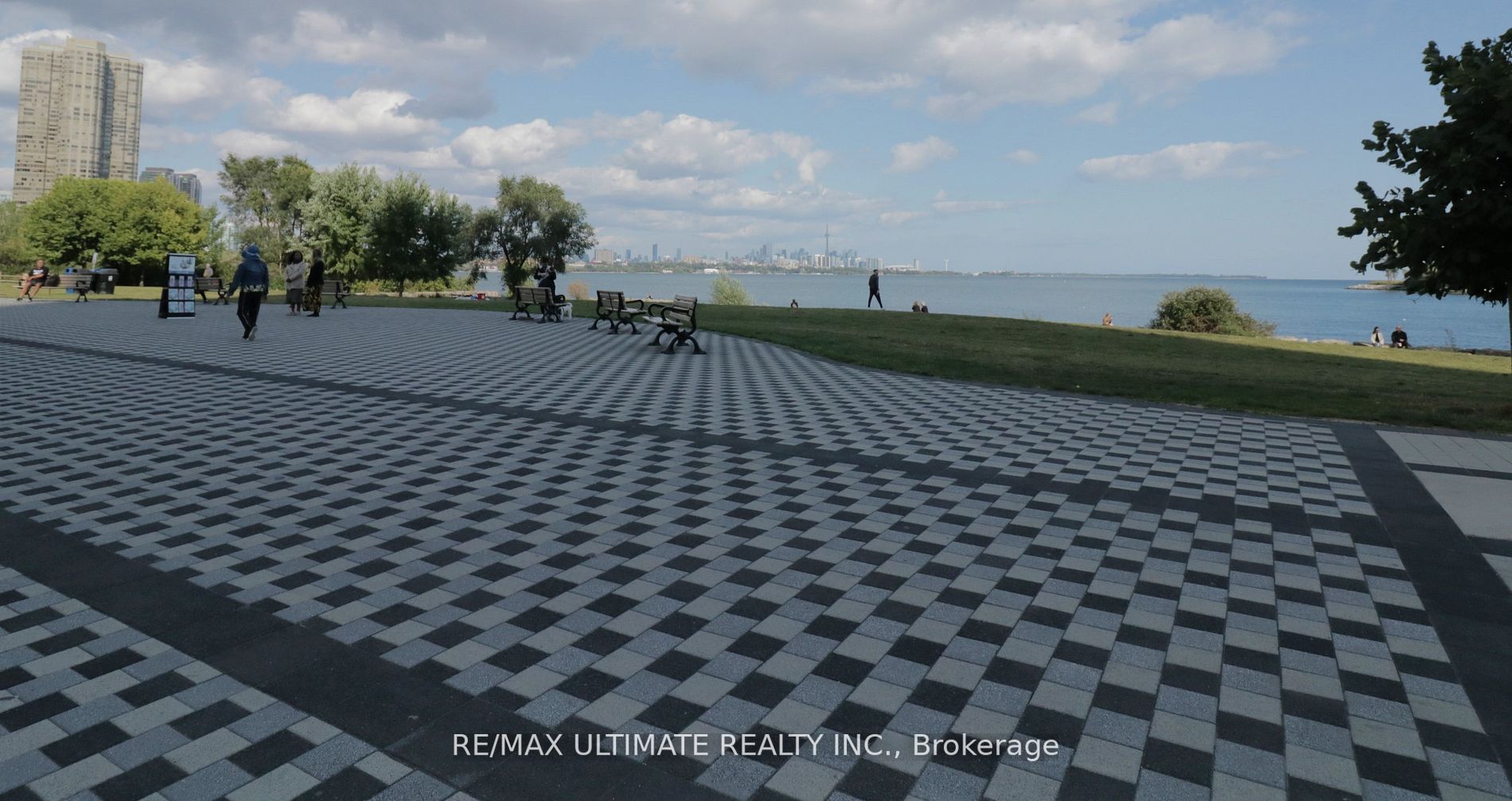 33 Shore Breeze Drive, #1008
